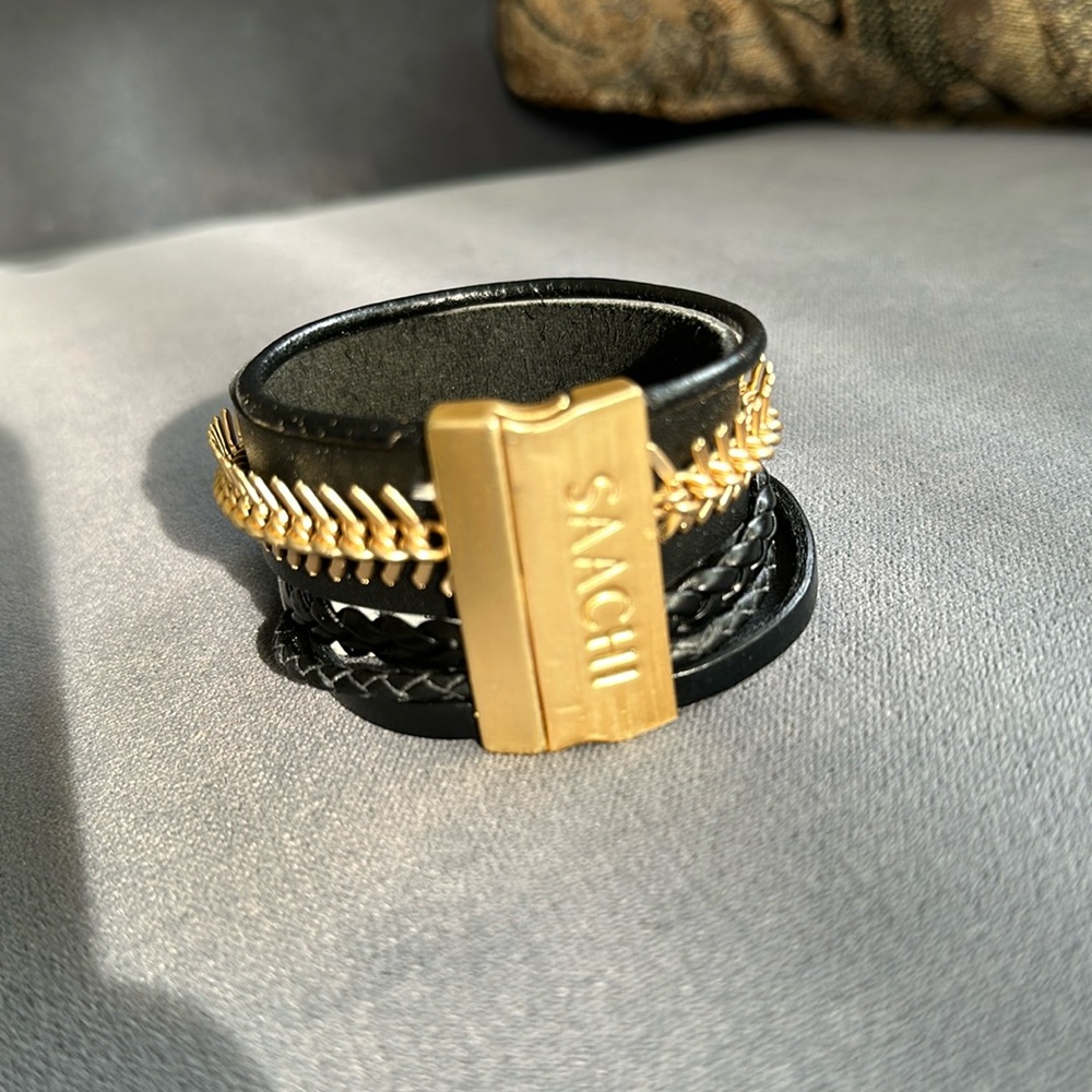 Saachi Multilayer Leather and Metal Bracelet